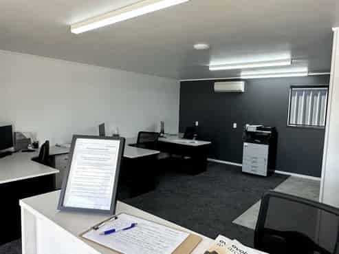 Super sized with a slick office