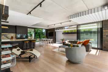 96 Old Mill Road, Westmere
