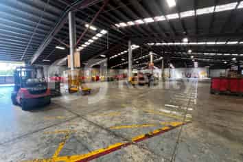 Morningside 2000sqm WH, minimal office + Yard