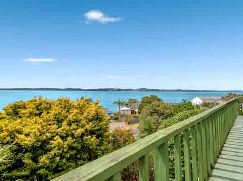 38 Te Pene Road, Maraetai