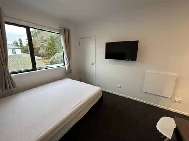 2B/23 Hibiscus Avenue, Hamilton Lake
