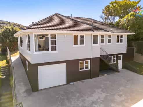 24 Martin Grove, Normandale