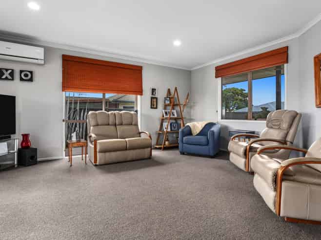 23 Edgewater Grove, Whakatane