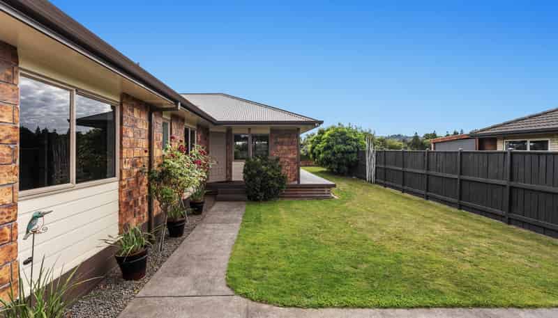 23 Edgewater Grove, Whakatane