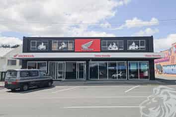 Fringe Commercial - Occupy or Add-Value 