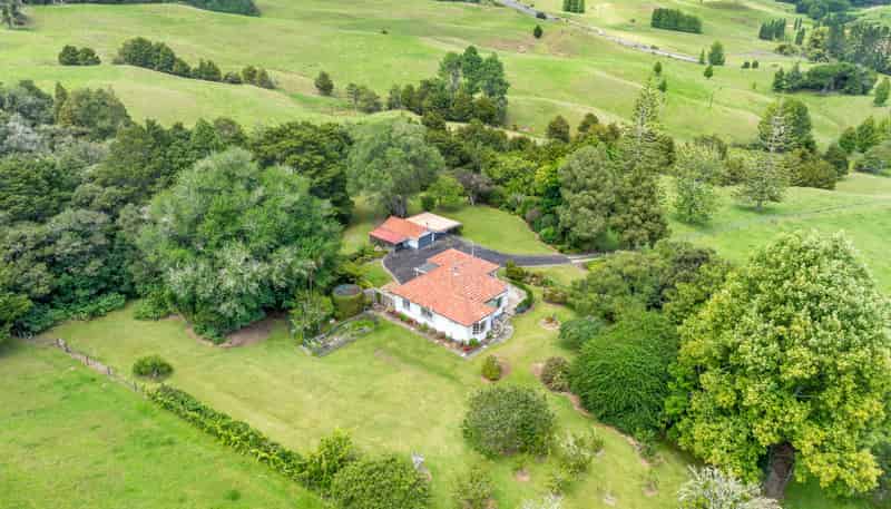 6760 State Highway 1, Pakaraka