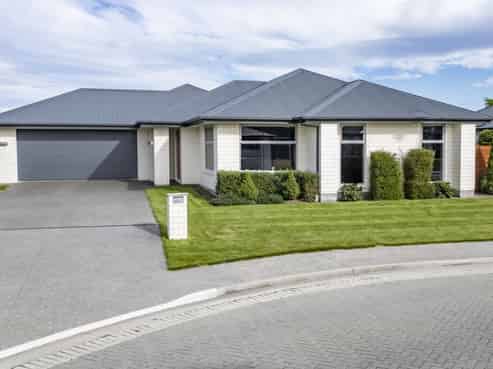 87 Sutherland Drive, Woodend Beach