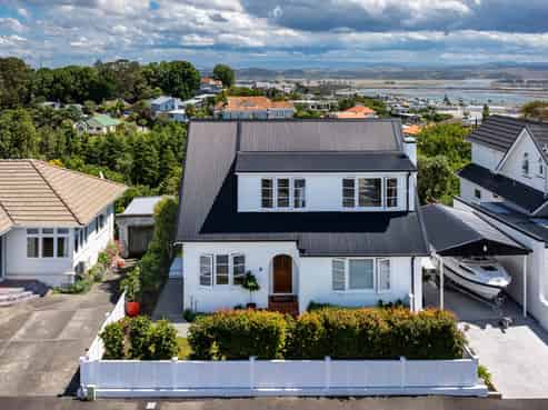 6 Coleman Terrace, Napier Hill