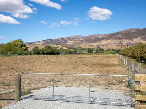 30 Pearson Road, Cromwell