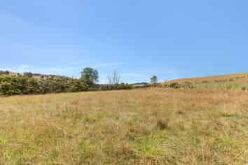 645 West Coast Road, Makarau