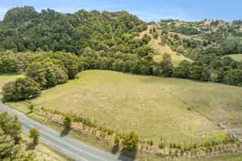 645 West Coast Road, Makarau