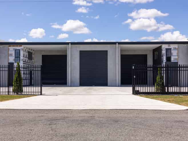 Price adjusted - premium industrial workshop