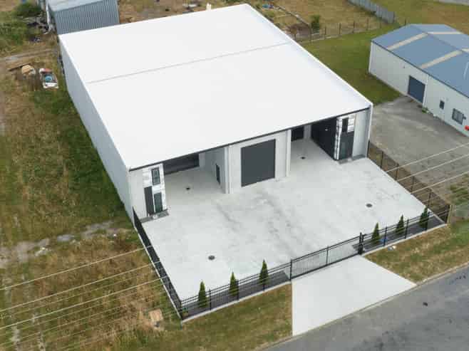 Price adjusted - premium industrial workshop