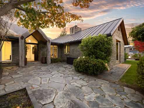 12 Amber Close, Arthurs Point