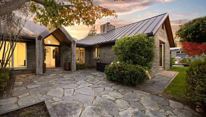 12 Amber Close, Arthurs Point