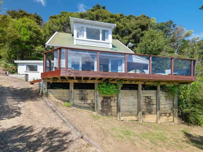 2789 Queen Charlotte Drive, Whenuanui Bay