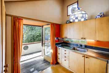 122a Chaucer Road North, Hospital Hill