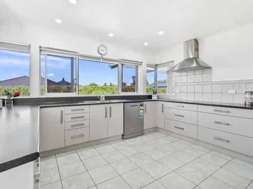 2 Heritage Way, Maunu