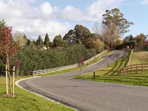 24 Willow Lane, Acacia Bay