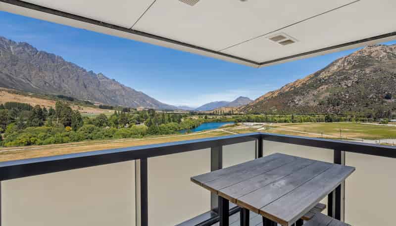 409/18 Mountain Ash Drive, Queenstown Central