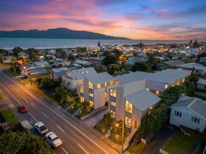 25 Ocean Road, Paraparaumu Beach