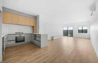 63 Whare Kauri Road, Takanini