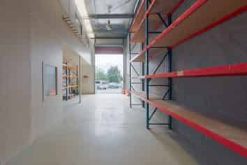 High Stud Tilt Slab Warehouse 146sqm | Avail Now!