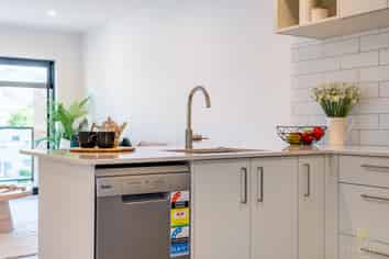 18-20 King Street, Upper Hutt