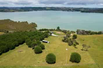 330 Hihi Road, Mangonui