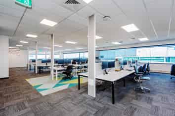 Office with amazing sea and CBD views