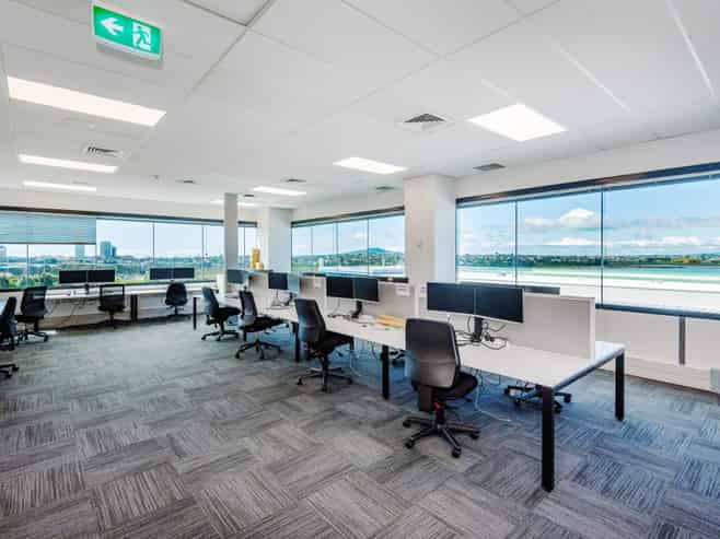 Office with amazing sea and CBD views