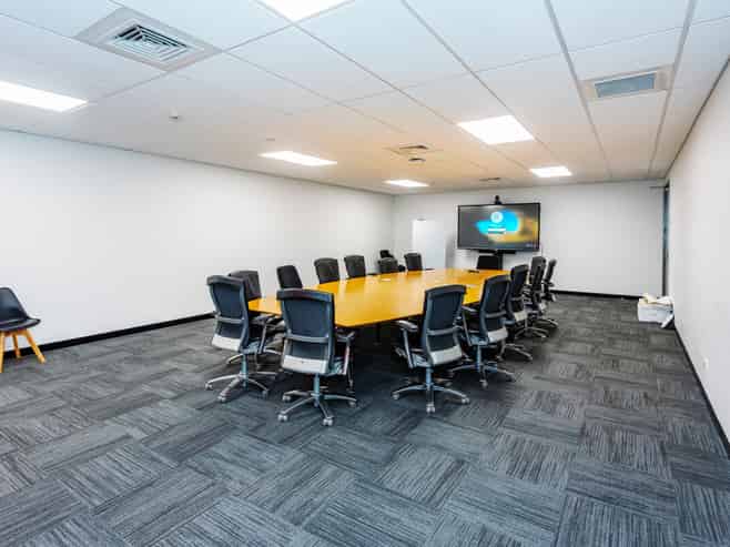 Office with amazing sea and CBD views