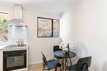 8/75 Delhi Crescent, Khandallah