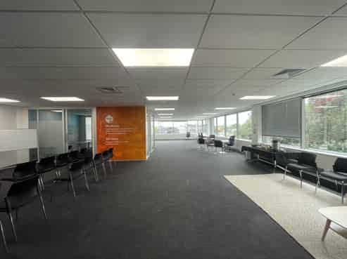 Premium Office with Parking in Greenlane