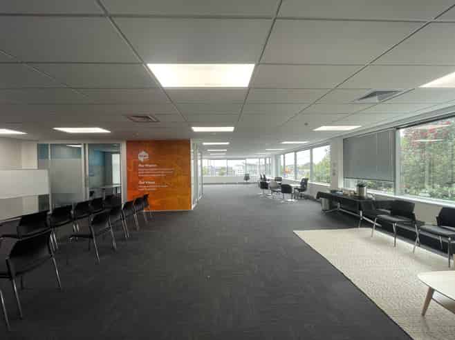 Premium Office with Parking in Greenlane