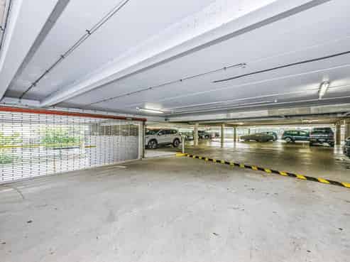 Premium Office Suites with Parking in Greenlane