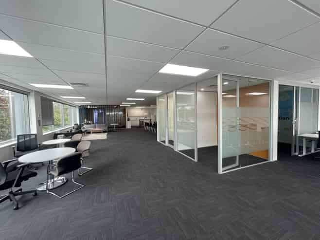 Premium Office with Parking in Greenlane