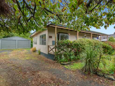 1 Mcintosh Road, Brighton