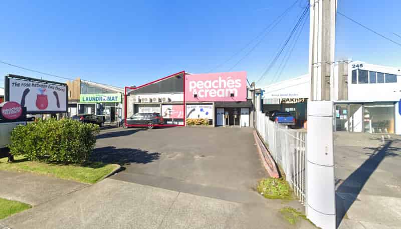 247 Archers Road, Wairau Valley