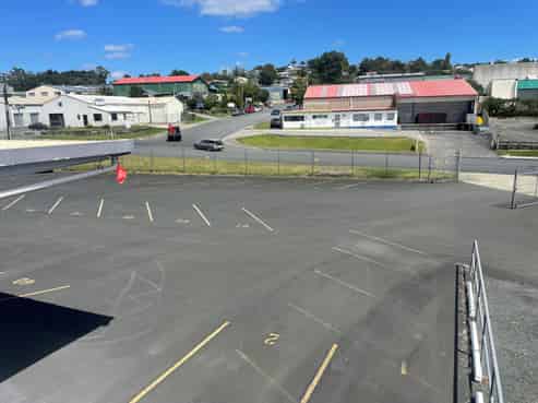 462sqm tidy office premises
