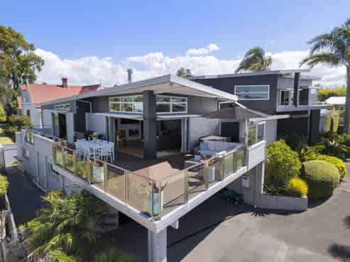 21 Hillcrest Road, Otumoetai