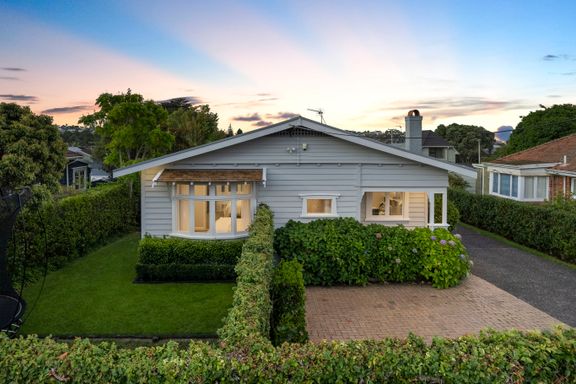 Sold - 1/169 Onewa Road, Birkenhead - realestate.co.nz