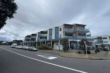 Beachside Business Hub