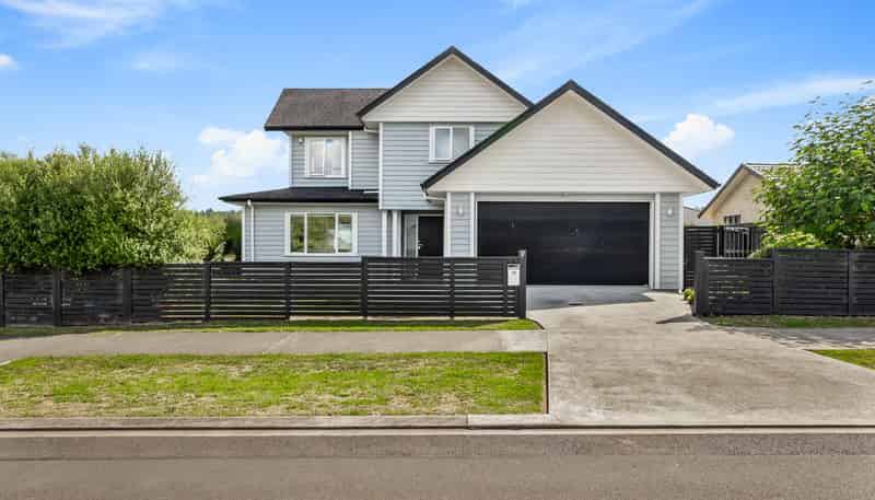 17 Walter Ruddock Avenue, Kumeu