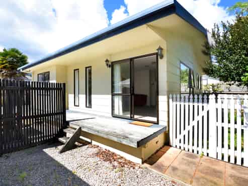 3/18 Arapiki Road, Stoke