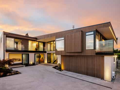 117A Lake Crescent, Hamilton Lake
