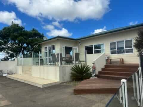 41 Rasmussen Road, Aka Aka
