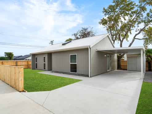 77 South Road, Solway