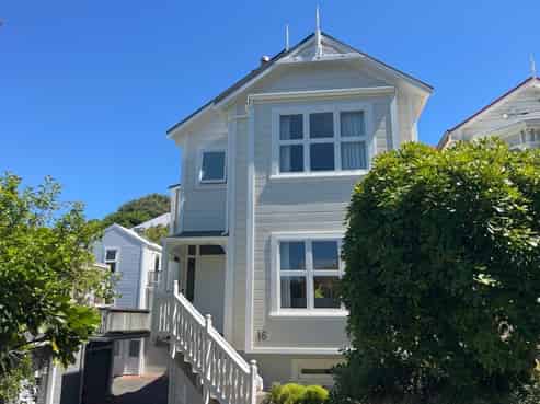 16 Parliament Street, Thorndon