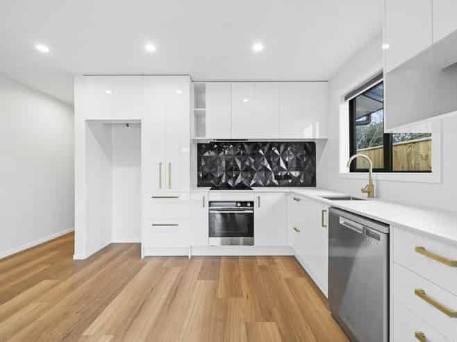 1A Rewarewa Way, Timberlea